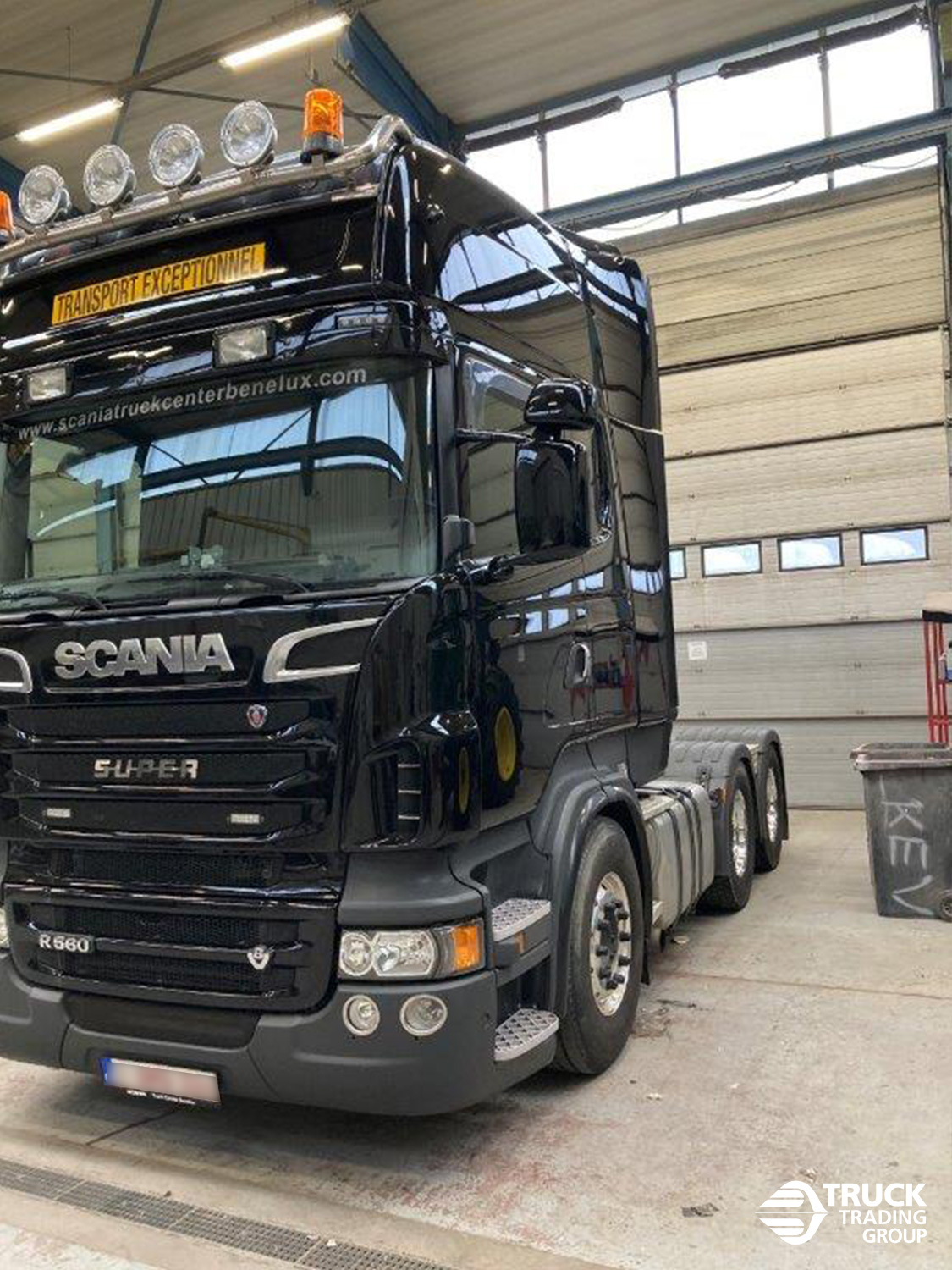 Polissage de cabine d’un tracteur foto 3